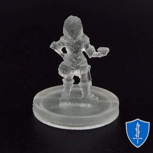 Invisible halfling rogue - halfling,